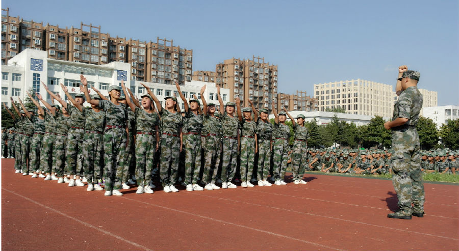 新生军训会操暨总结表彰会_最新动态_文章_阜阳工业经济学校
